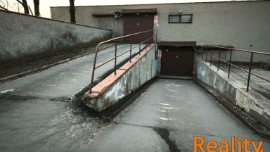 pronájem garáže - Otrokovice, sídliště Trávníky (ul. SNP 281) 