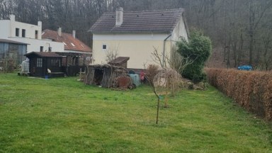 Pronájem zděné chaty se zahradou